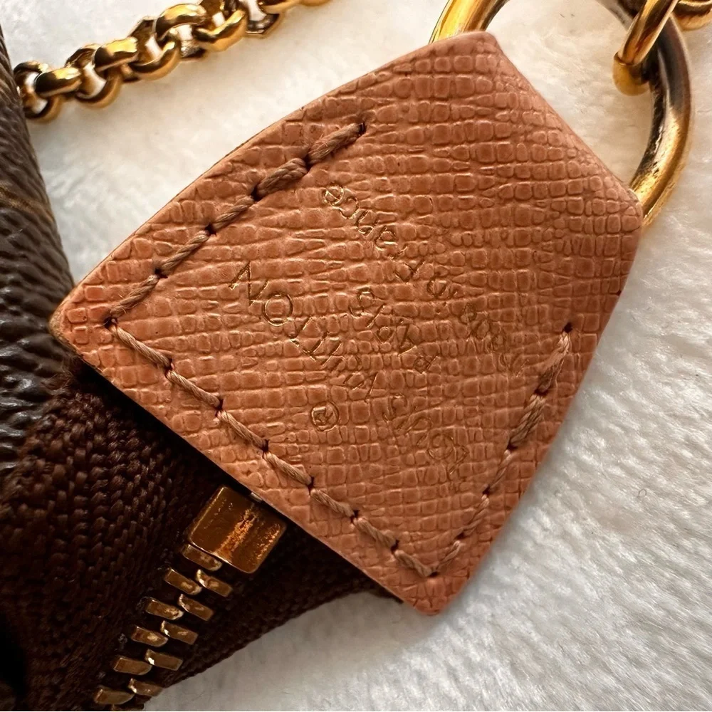 Louis Vuitton Affiche Mini Pochette Accessories